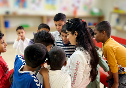 This programme's main objective is to teach young children ways to deal with difficult situations they may come in their young lives.